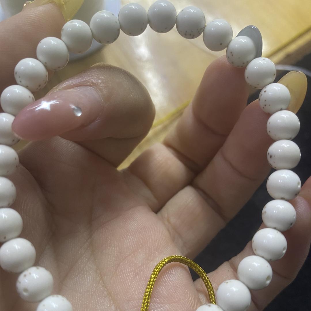秀云甄选