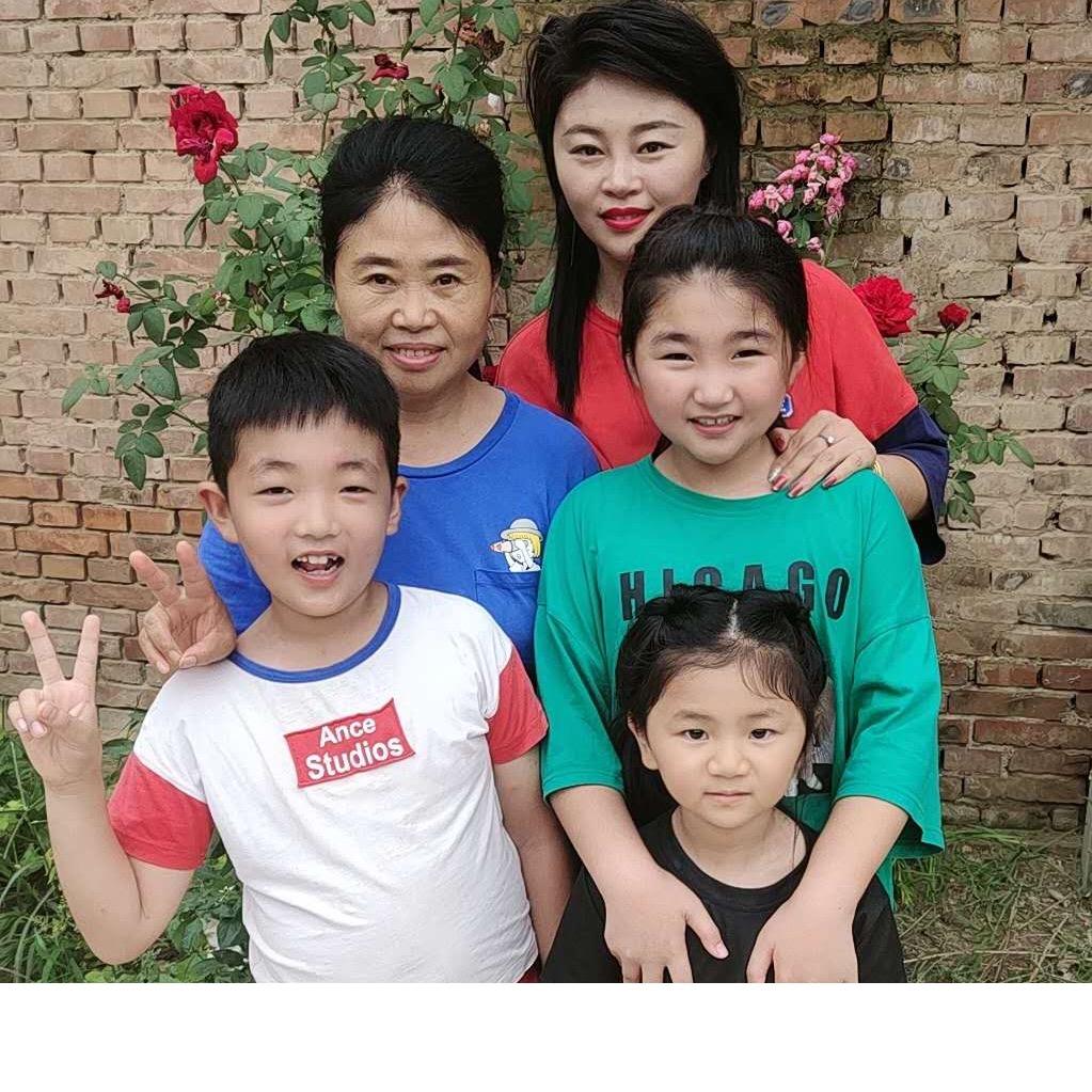 农村大艳子一家人