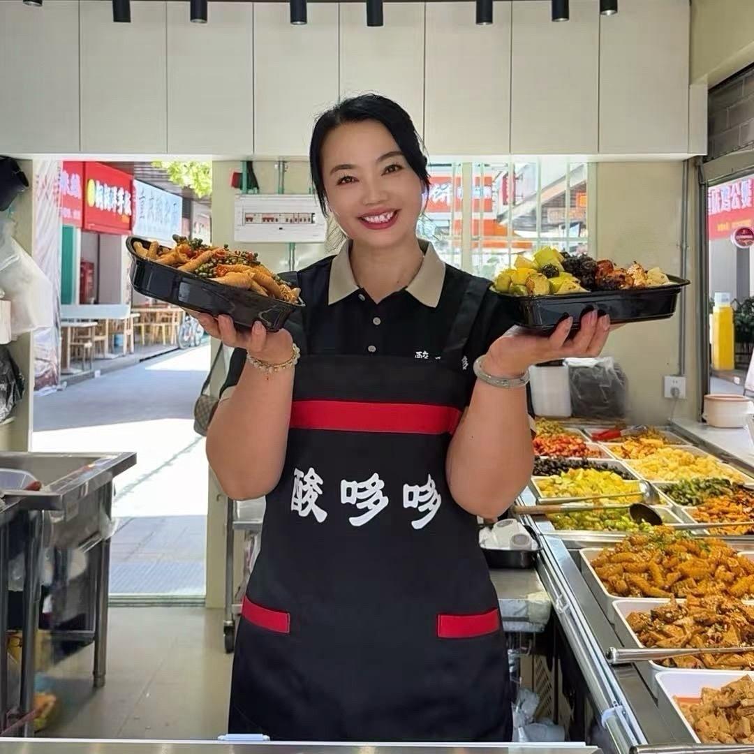 酸哆哆赵孃孃（30多种凉拌水果、鸡脚）