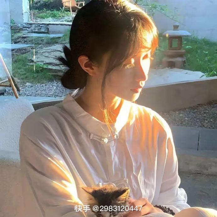 偷喝汽水🌵