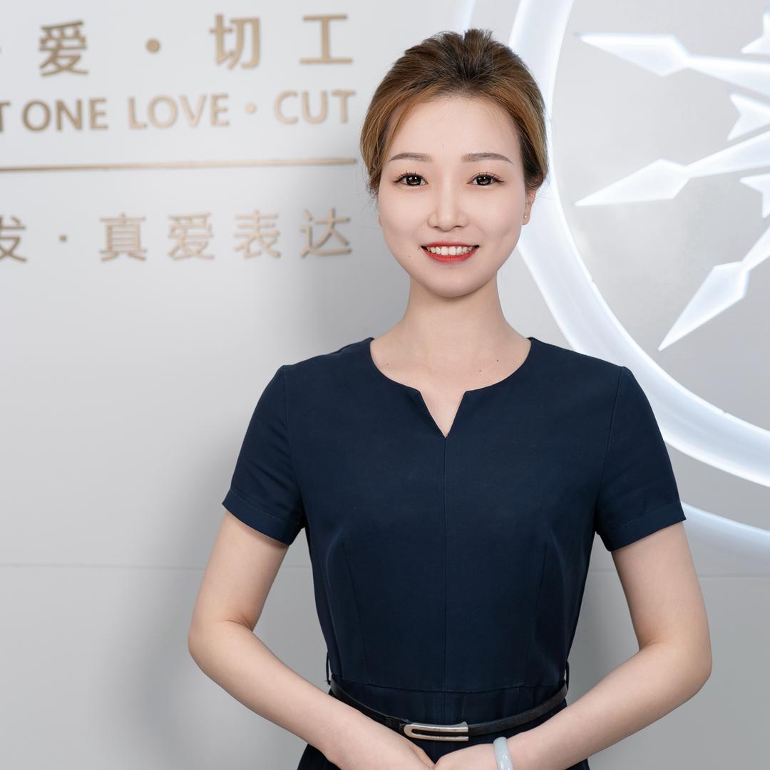 卖珠宝的小姐姐💎朱朱