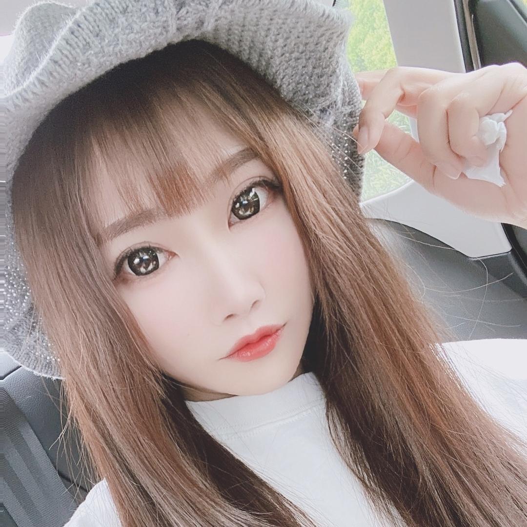 ﹏╰Yi身纯白^ໃ໌
