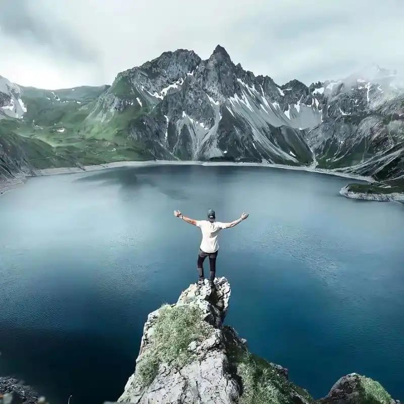 擡頭那壹抹陽光、