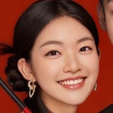 大君儿高定三宅褶皱连衣裙