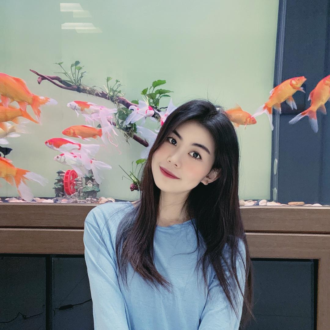 Y-玲玲