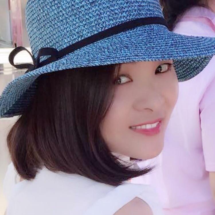 小时候可黑了