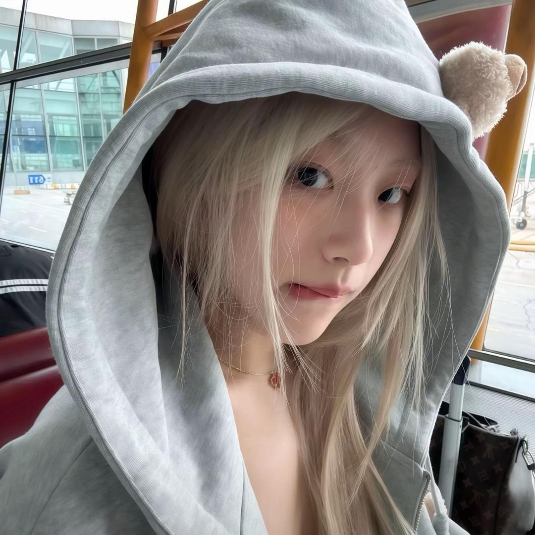 小u.