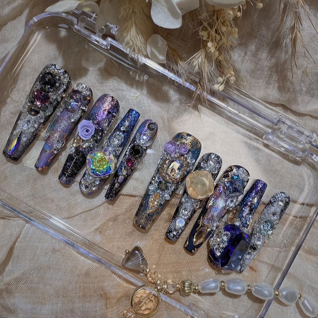 三月美学轻奢高定美甲