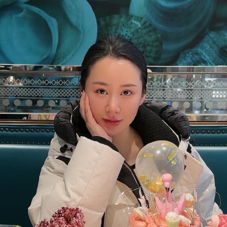 宝山哦牛女装