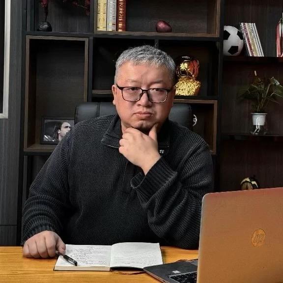 吕萌评球