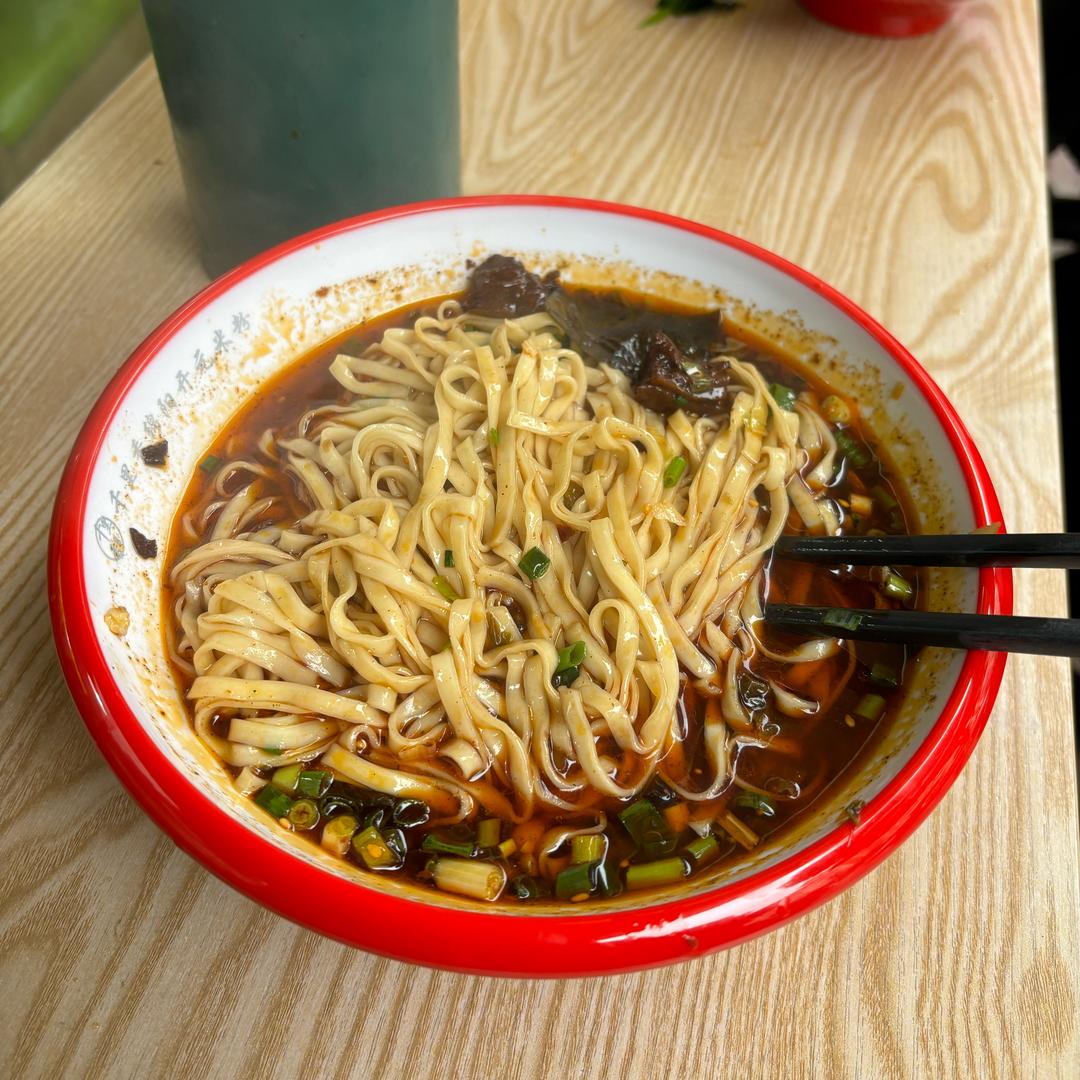 青红汤一两牛肉面