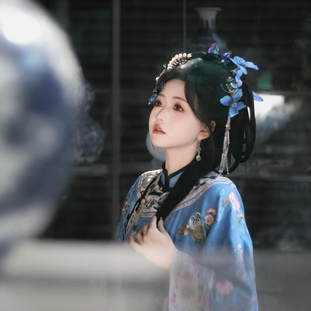 不爱化妆的化妆师
