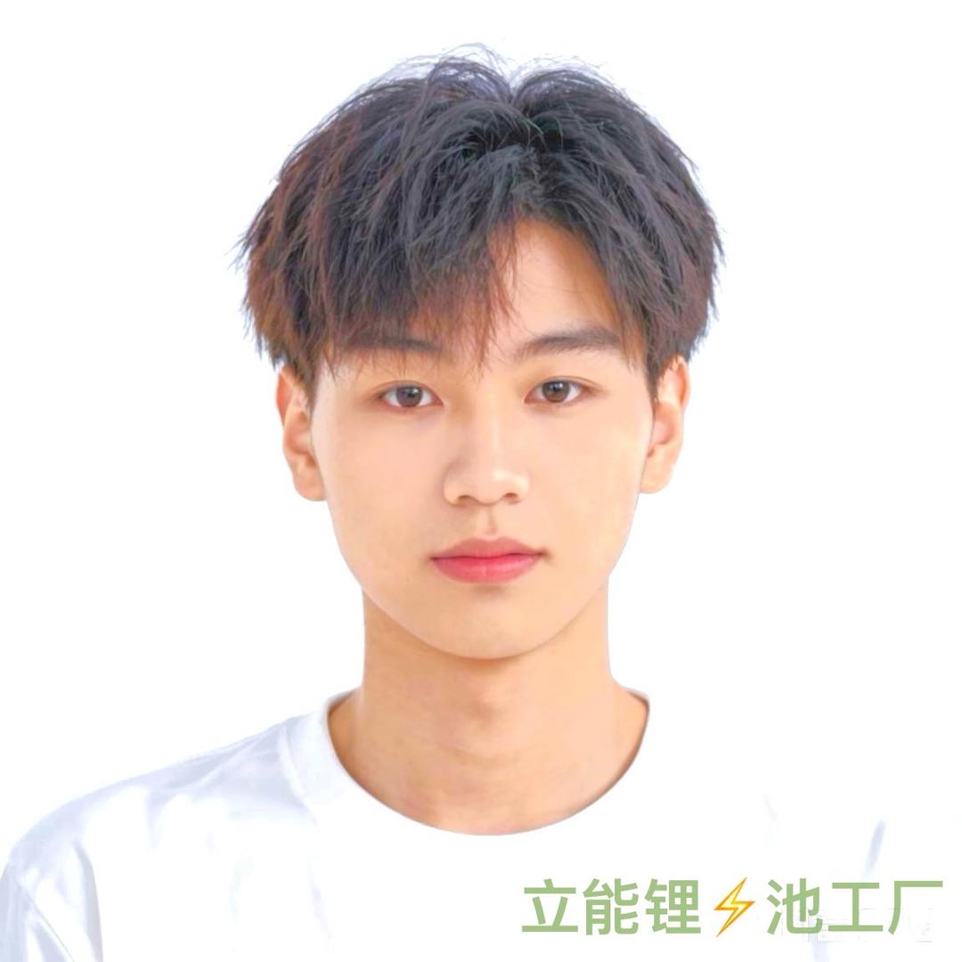 阿龙.