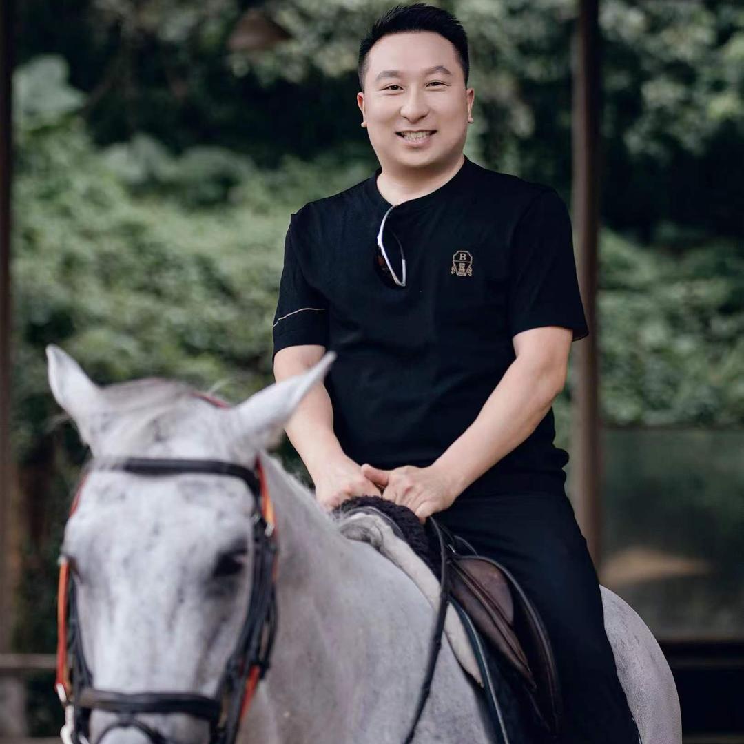 川藏逸品老余淘山货