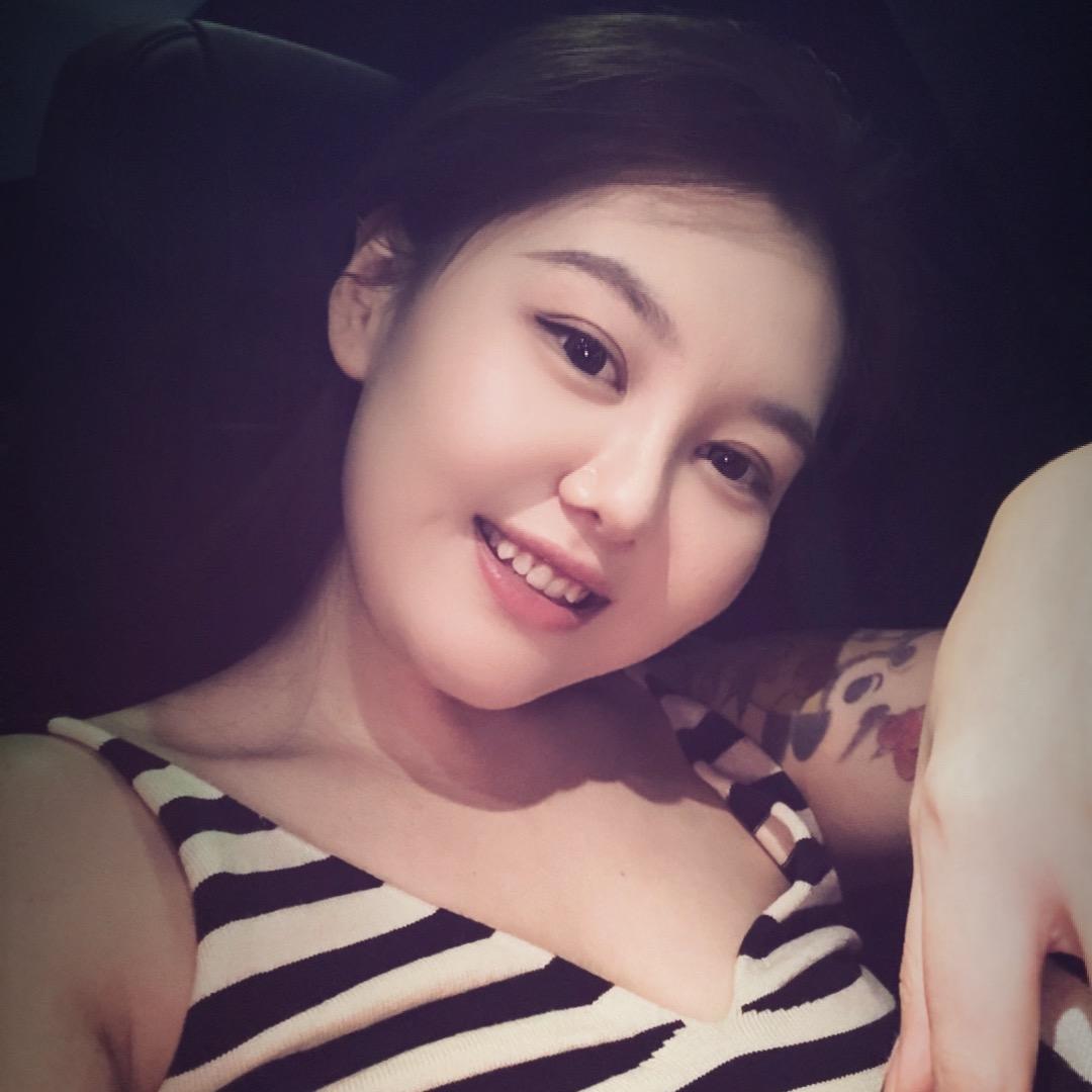 小丁爱吃榴莲💭