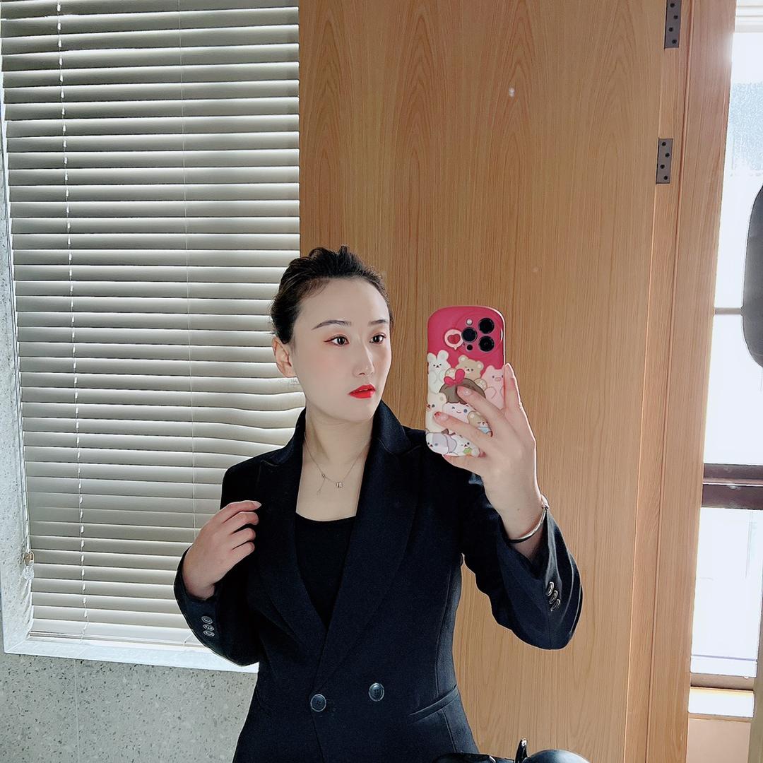 小倩狂吃不胖🍗