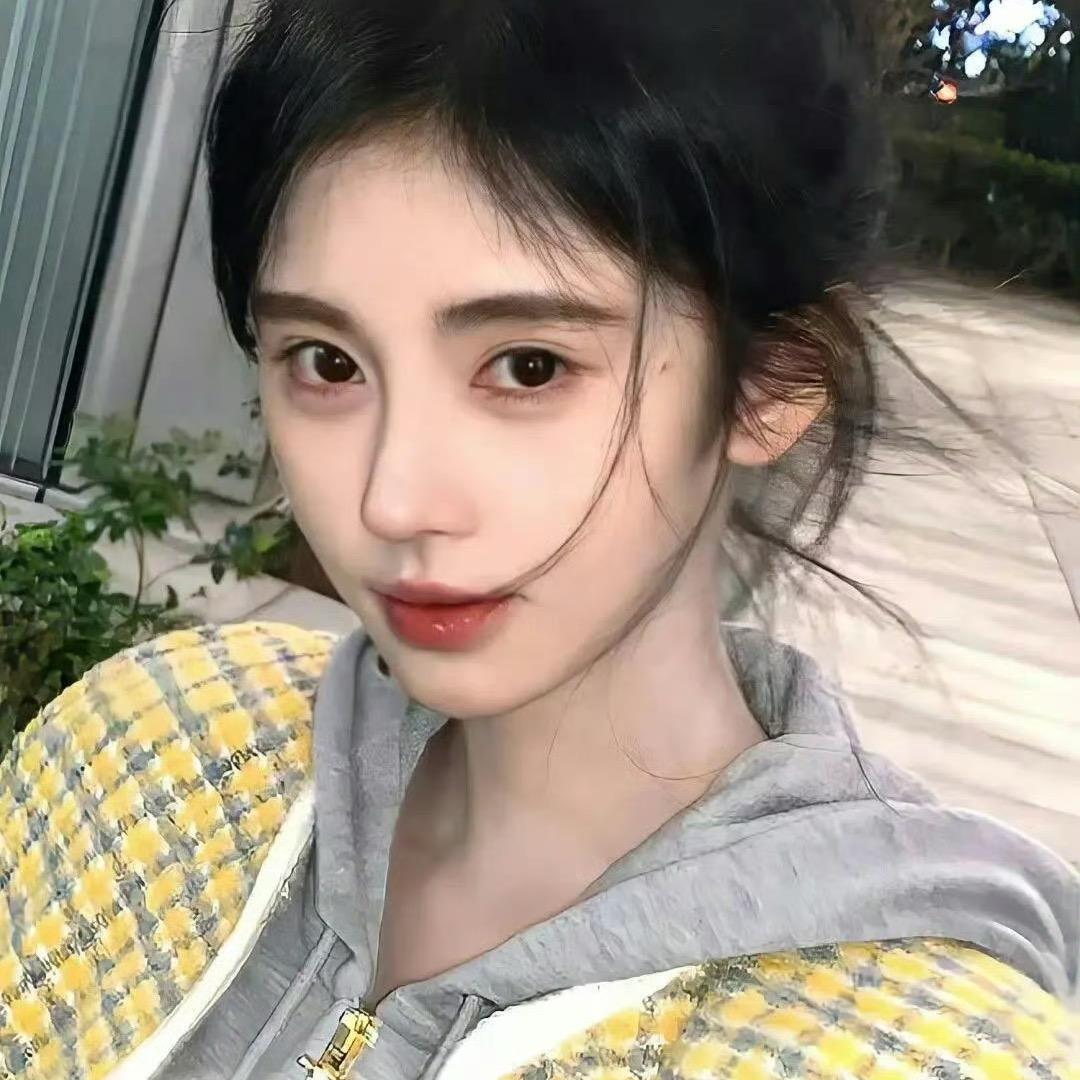 Y呦（同款🔗看主🍃）