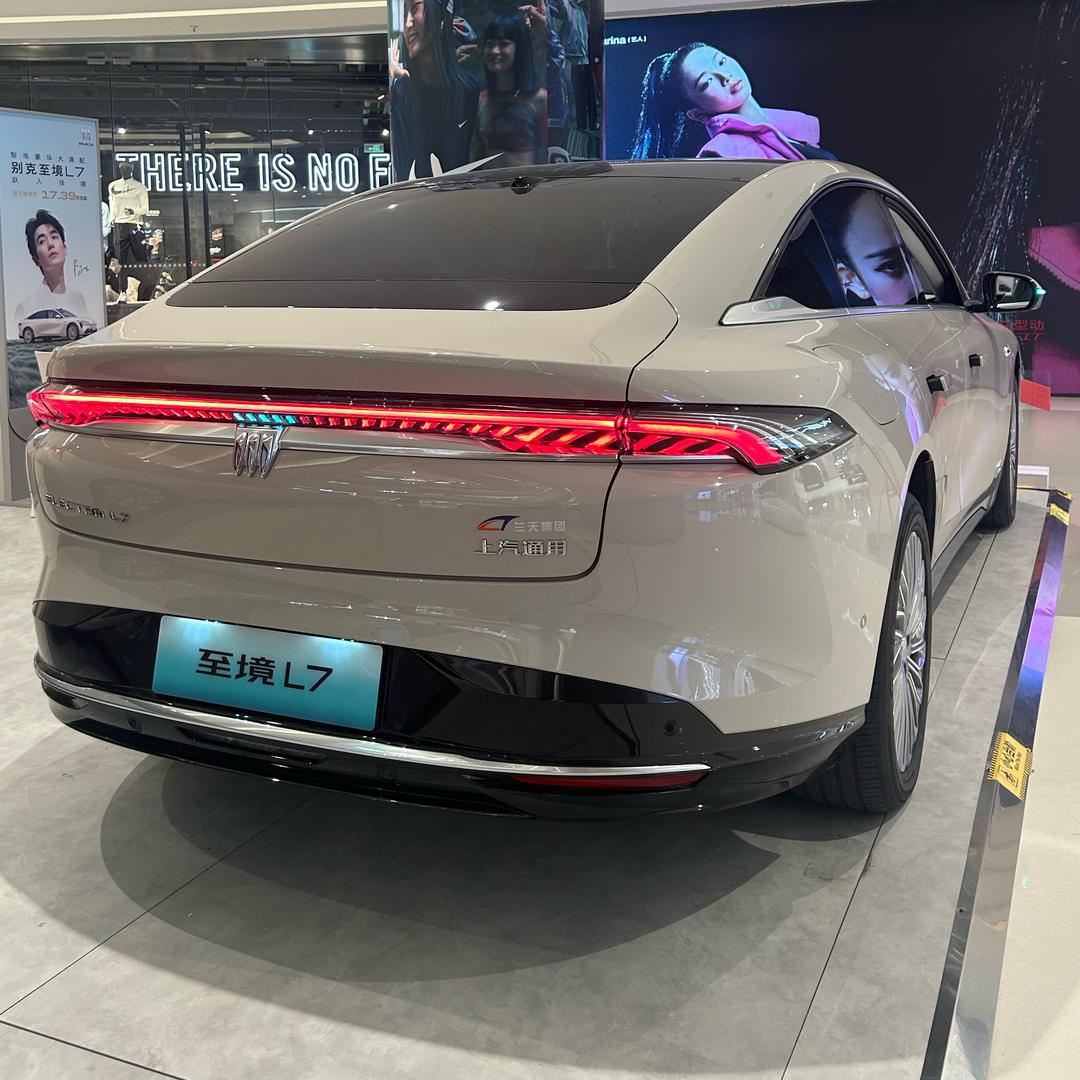 开别克至境的小严