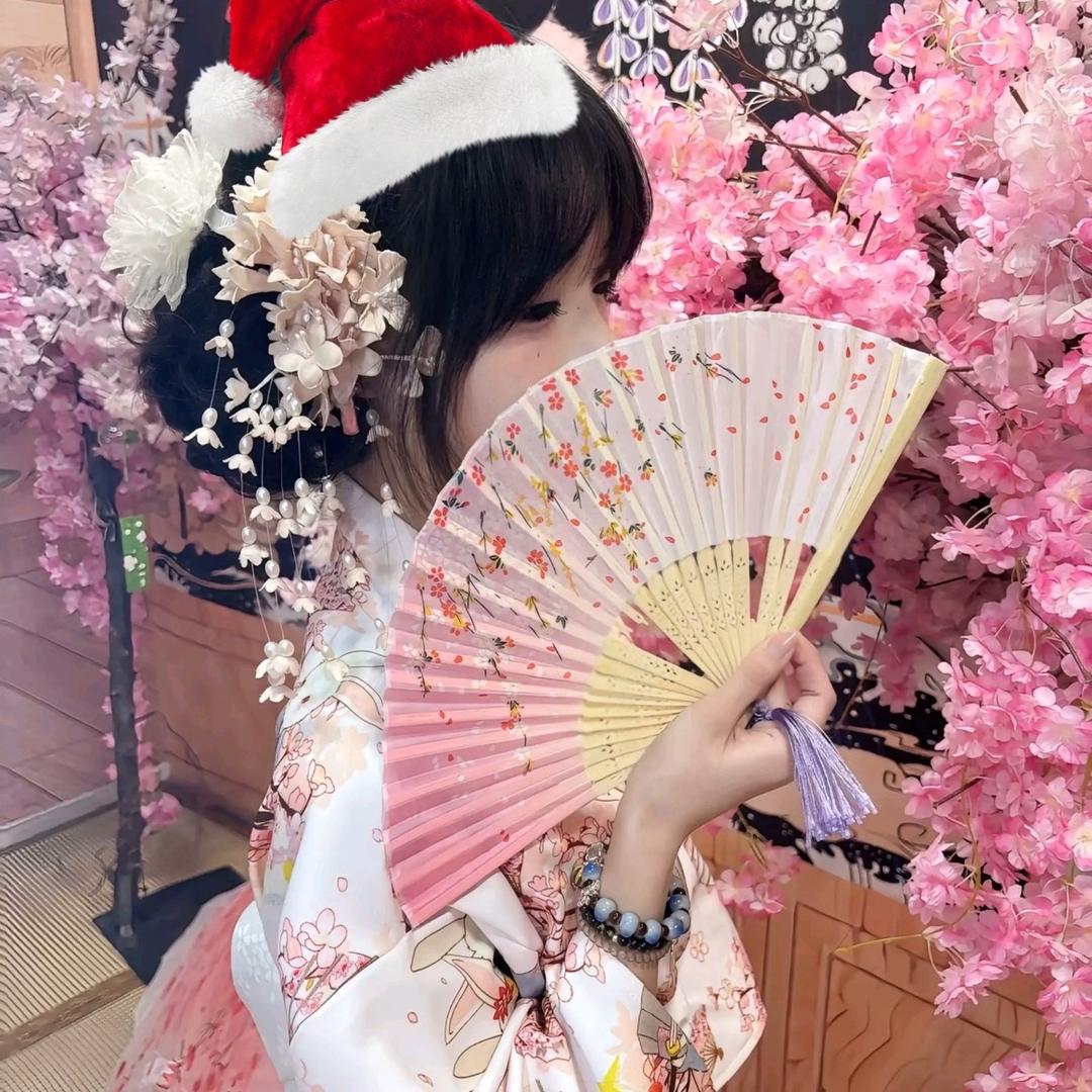 怜爱小媛