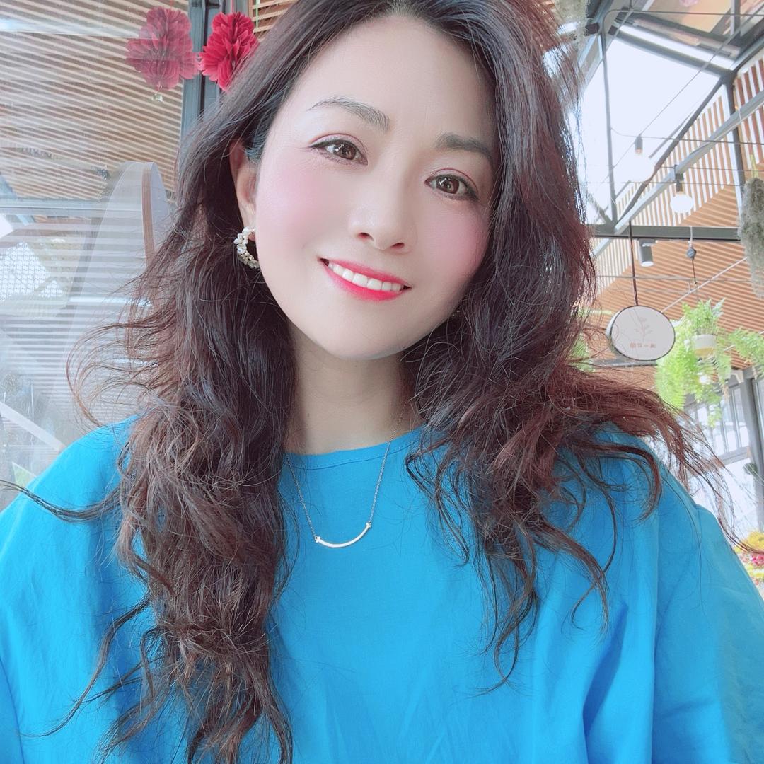 李静媗