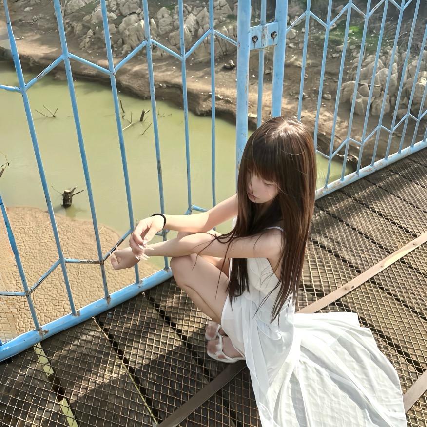 -小 欣