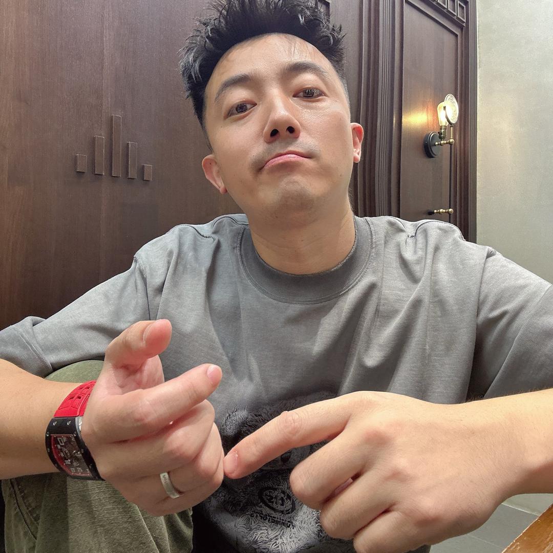 阿拉飞