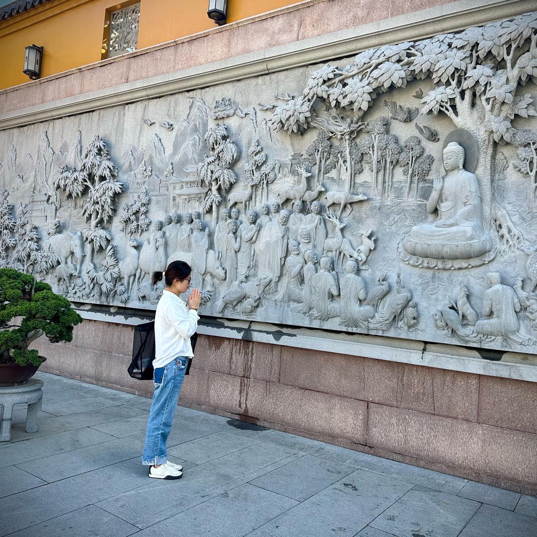 快乐٩( ๑╹ ꇴ╹)۶伶伶