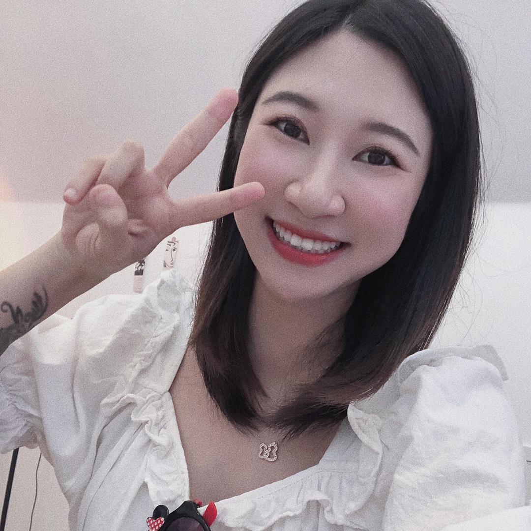 我是SiSi吖🧡