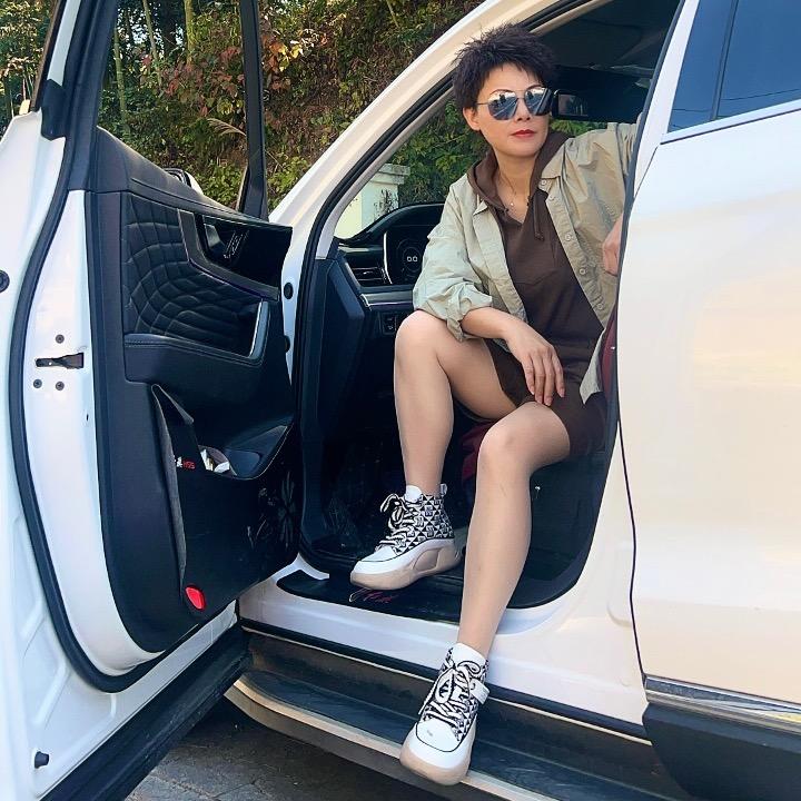 珠山区邱小容陶瓷店