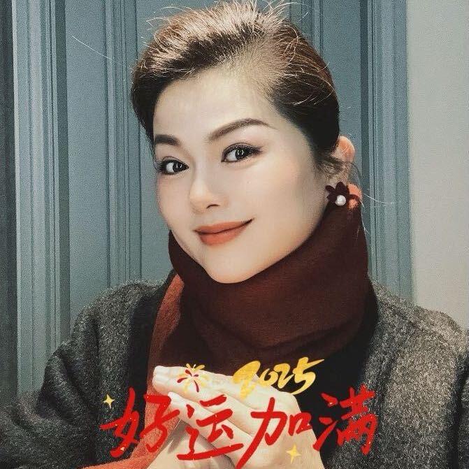 小林彬子