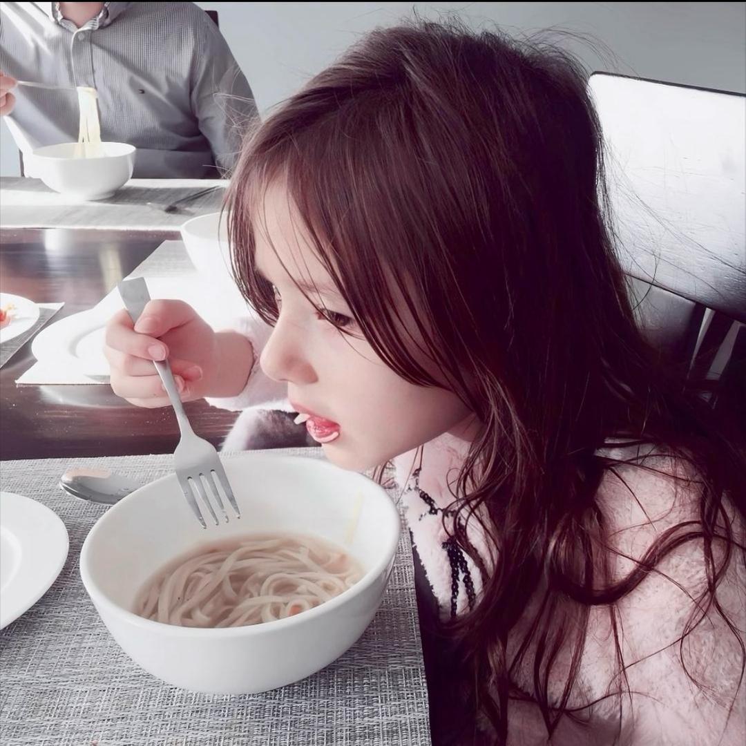 泡崽欣-