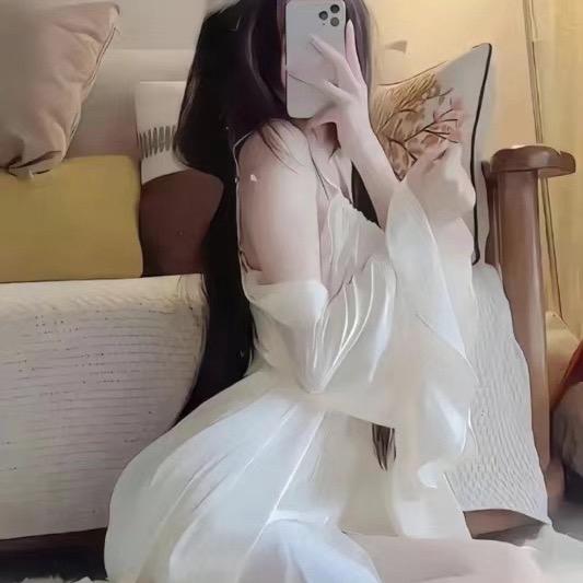 24岁性感后妈💞