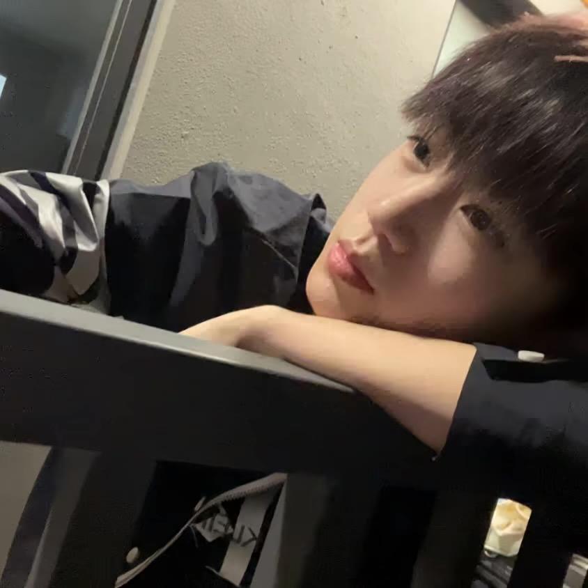 ㅤㅤ  ￰ㅤ  ㅤㅤ信