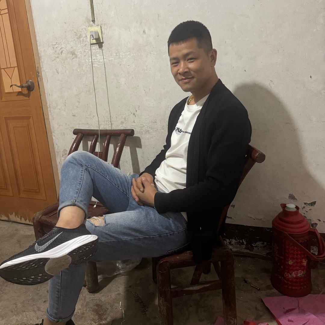 张宏亚