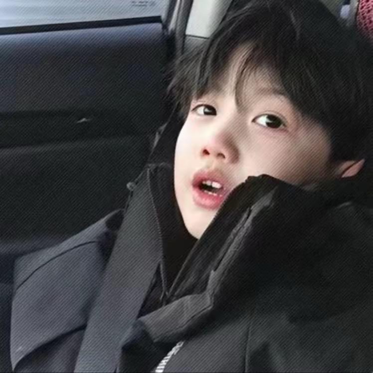 右手头像
