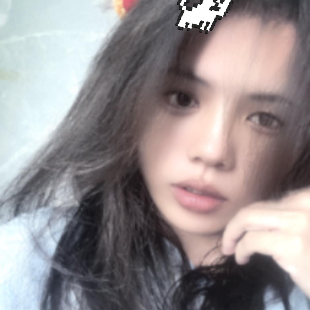 Huang 黄