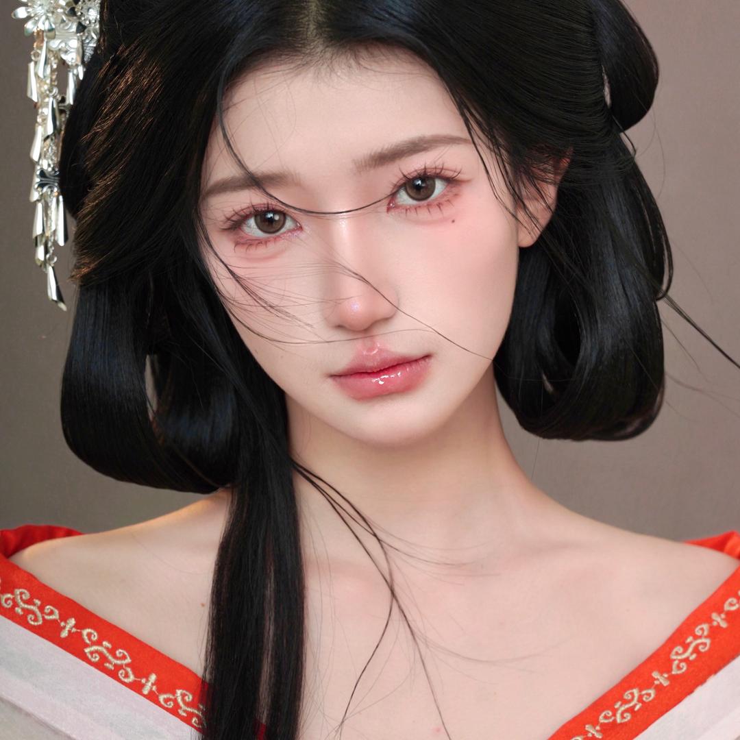 彭彭美妆培训-时倩（零基础进修）