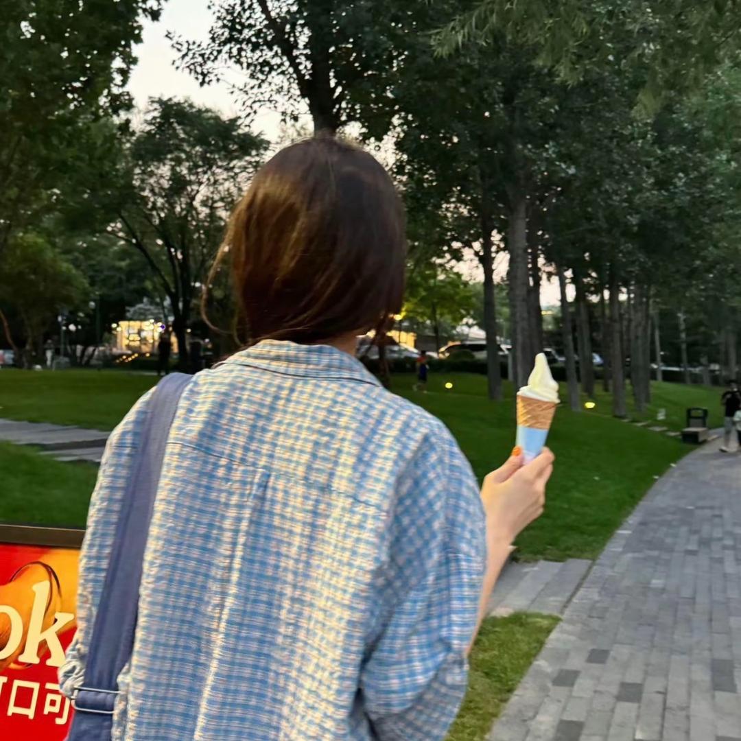 饿了  吃空气