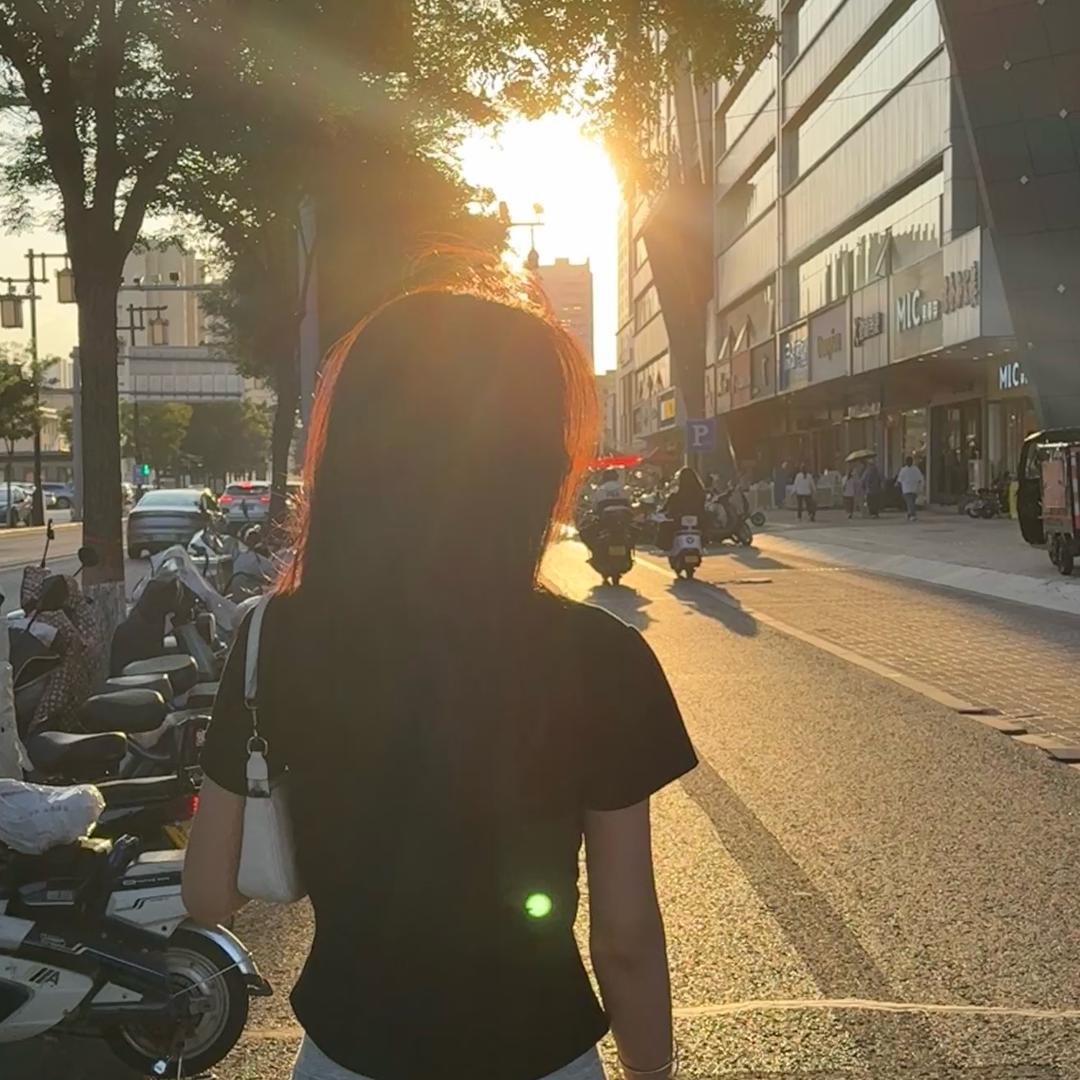 小舒·