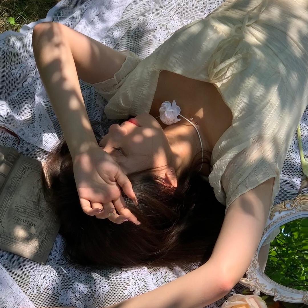 歪零零