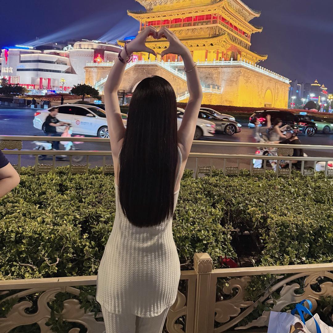 静静👁️‍🗨️