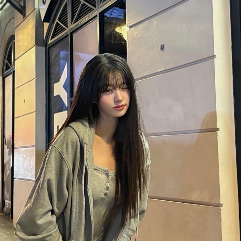 (*☻-☻*)
