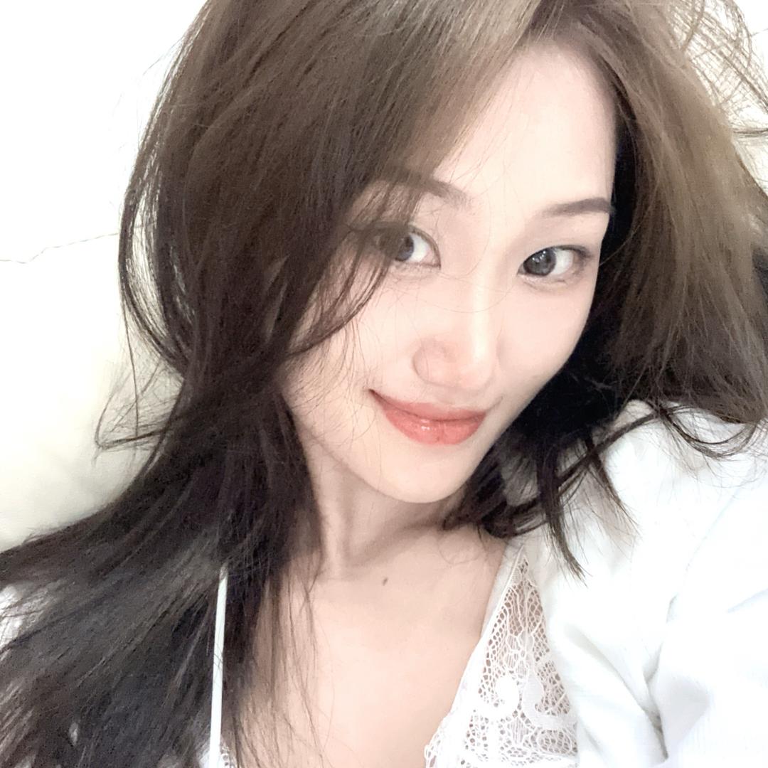 余儿.“