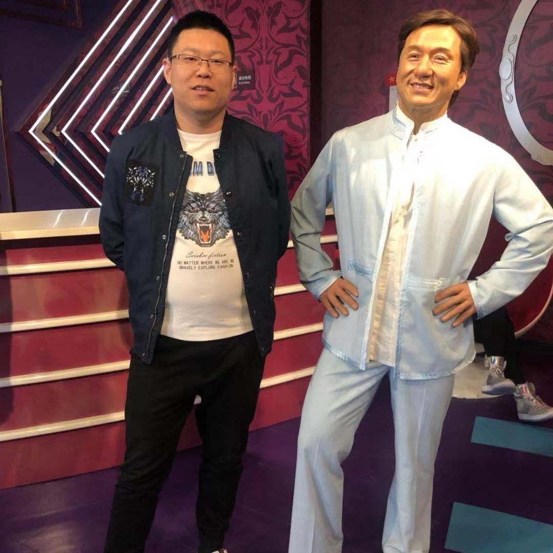 杨赛山野菜牛羊肉华子鱼