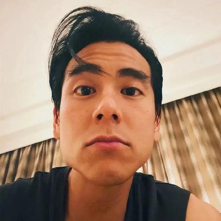 小黑逗🕊️