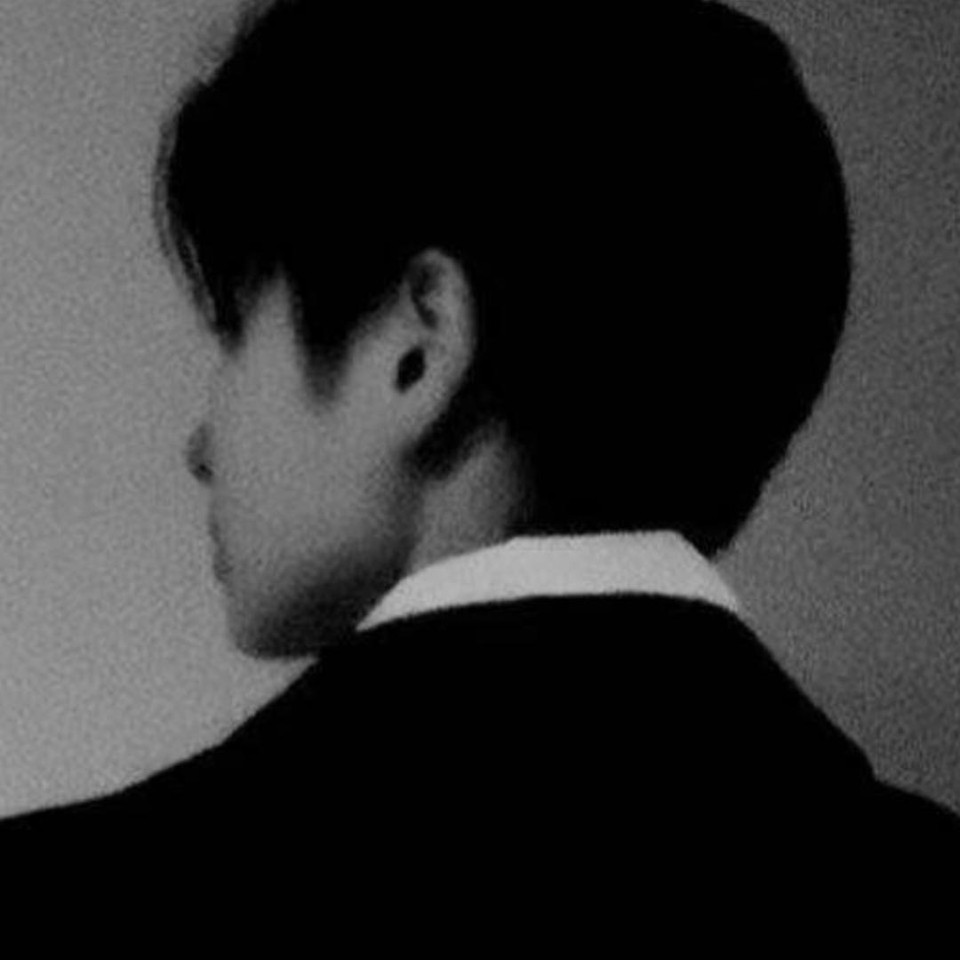 “爱笑的男生”