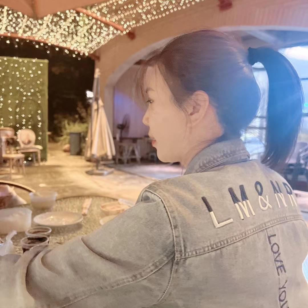沈彩飞扬