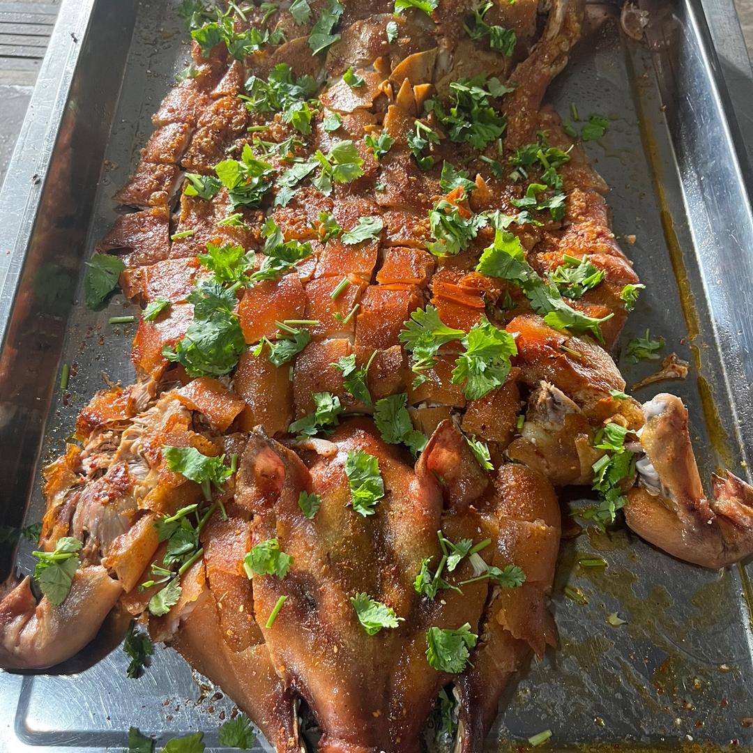 弥勒市万华天居餐饮店