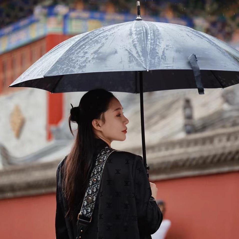 明月 &