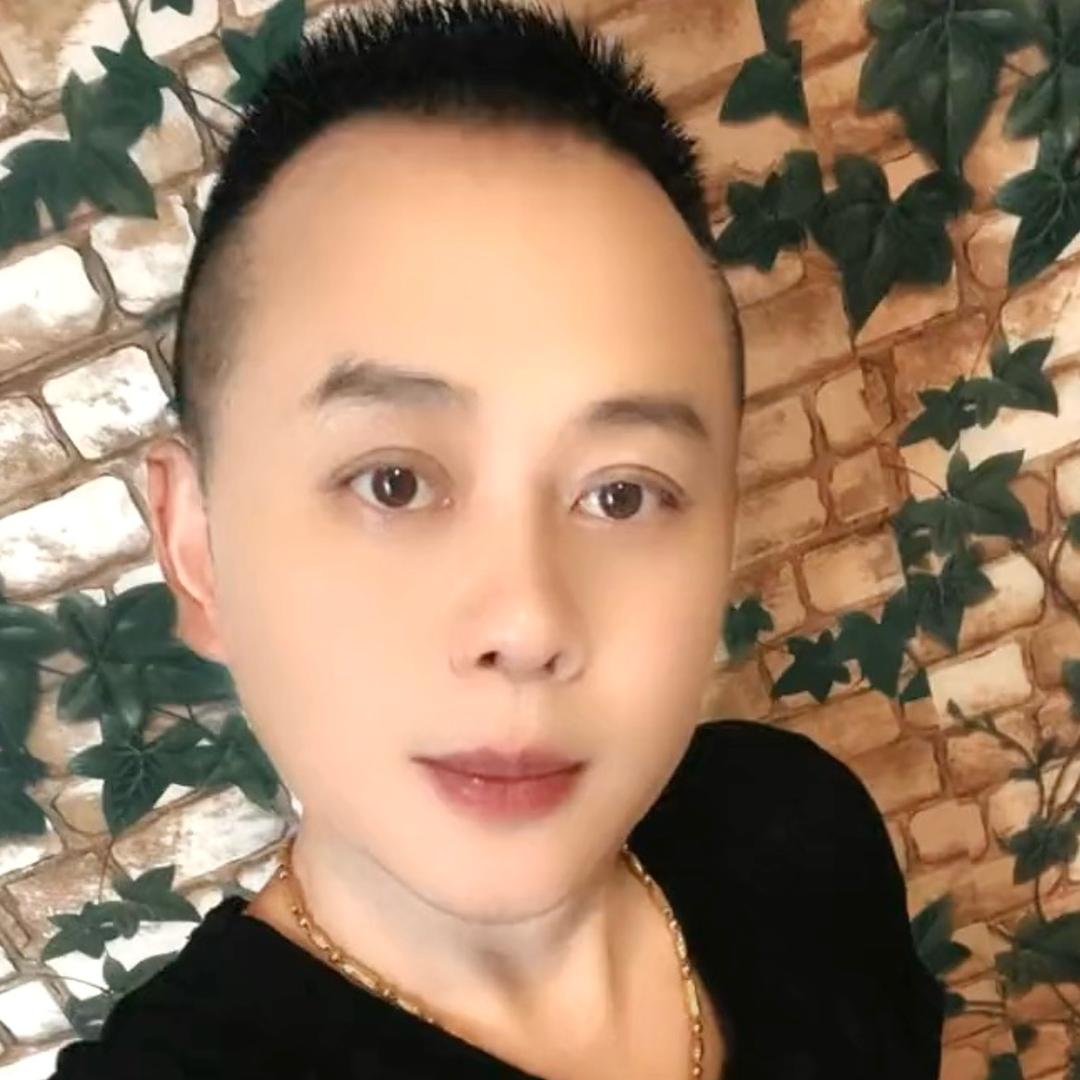 陈哥（71年的🐷）